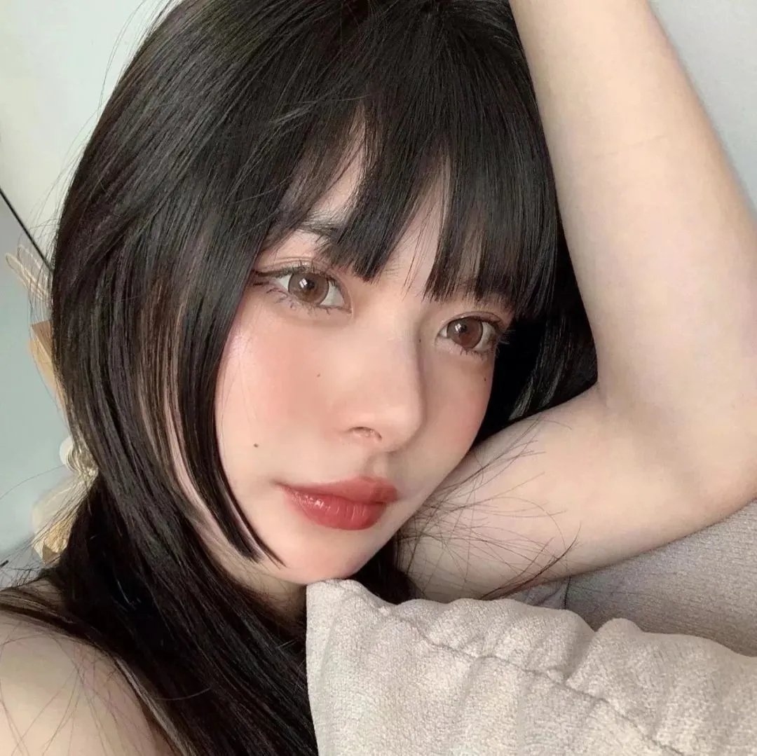 两女一男